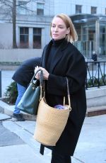 UMA THURMAN Out and About in New York 01/13/2017