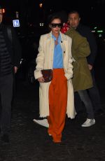 VICTORIA and David BECKHAM at a Train Station in Paris 01/23/2017