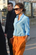 VICTORIA BECKHAM Out and About in Paris 01/23/2017