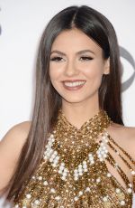 VICTORIA JUSTICE at 43rd Annual People’s Choice Awards in Los Angeles 01/18/2017