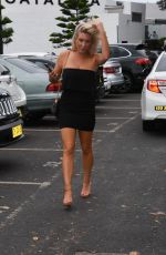 ZILDA WILLIAMS Out for Lunch in Sydney 01/05/2017