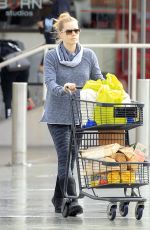 AMY ADAMS Shoping for Groceries in Los Angeles 02/07/2017