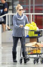 AMY ADAMS Shoping for Groceries in Los Angeles 02/07/2017