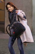 CANDACE CAMERON BURE at Vancouver International Airport 02/12/2017