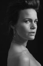 CARLA GUGINO in Schon Magazine, February 2017