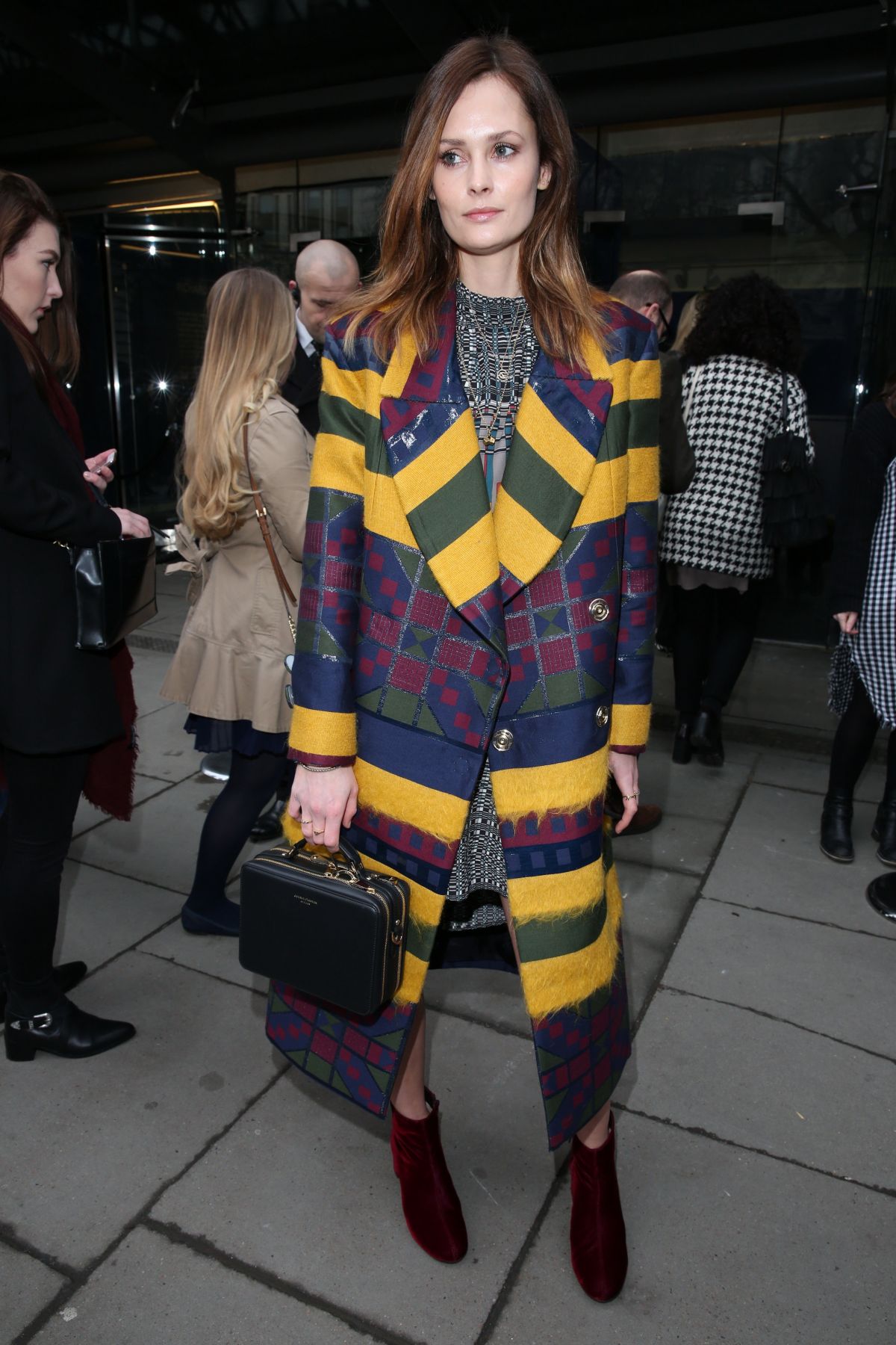 charlotte-de-carle-at-teatum-jones-fashion-show-at-london-fashion-week