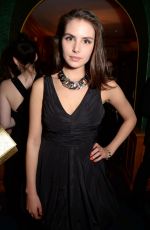 GENEVIEVE GAUNT at 