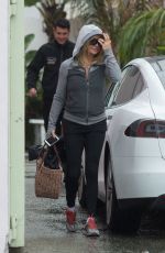 GOLDIE HAWN Out for Lunch in Los Angeles 02/05/2017