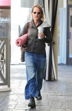 HELEN HUNT Heading to a Yoga Class in Brentwood 02/25/2017