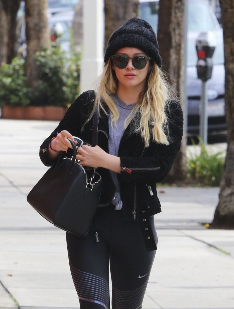 HILARY DUFF Outside a Gym in Studio City 02/07/2017 HILARY DUFF Outside a Gym in Studio City 02/07/2017