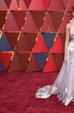 HAILEE STEINFELD at 89th Annual Academy Awards in Hollywood 02/26/2017