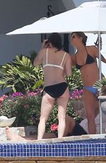 JENNIFER ANISTON and COURTENEY COX Celebrates Jennifer