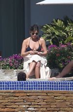 JENNIFER ANISTON and COURTENEY COX Celebrates Jennifer