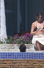 JENNIFER ANISTON and COURTENEY COX Celebrates Jennifer