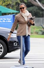 JENNIFER GARNER Leaves a Nail Salon in Los Angeles 02/16/2017
