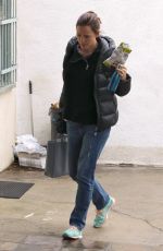JENNIFER GARNER Out in Beverly Hills 02/03/2017