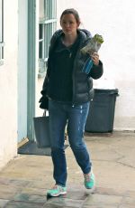 JENNIFER GARNER Out in Beverly Hills 02/03/2017