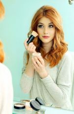 KATHERINE MCNAMARA Touches Up with Her Must-have Bareminerals Original Foundation01/31/2017