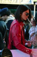 KENDALL JENNER Shopping in Portobello Road Market in Notting Hill 02/18/2017