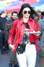 KENDALL JENNER Shopping in Portobello Road Market in Notting Hill 02/18/2017