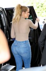 KHLOE KARDASHIAN Arrives at Casa Vega in Sherman Oaks 02/08/2017
