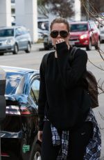 KHLOE KARDASHIAN Out and About in Calabasas 02/10/2017