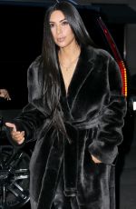 KIM KARDASHIAN Out Shopping in New York 02/01/2017