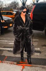 KIM KARDASHIAN Out Shopping in New York 02/01/2017