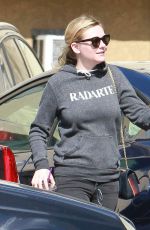 KIRSTEN DENTIST Leaves a Dentist Office in Los Angeles 02/22/2017