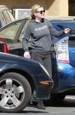 KIRSTEN DENTIST Leaves a Dentist Office in Los Angeles 02/22/2017