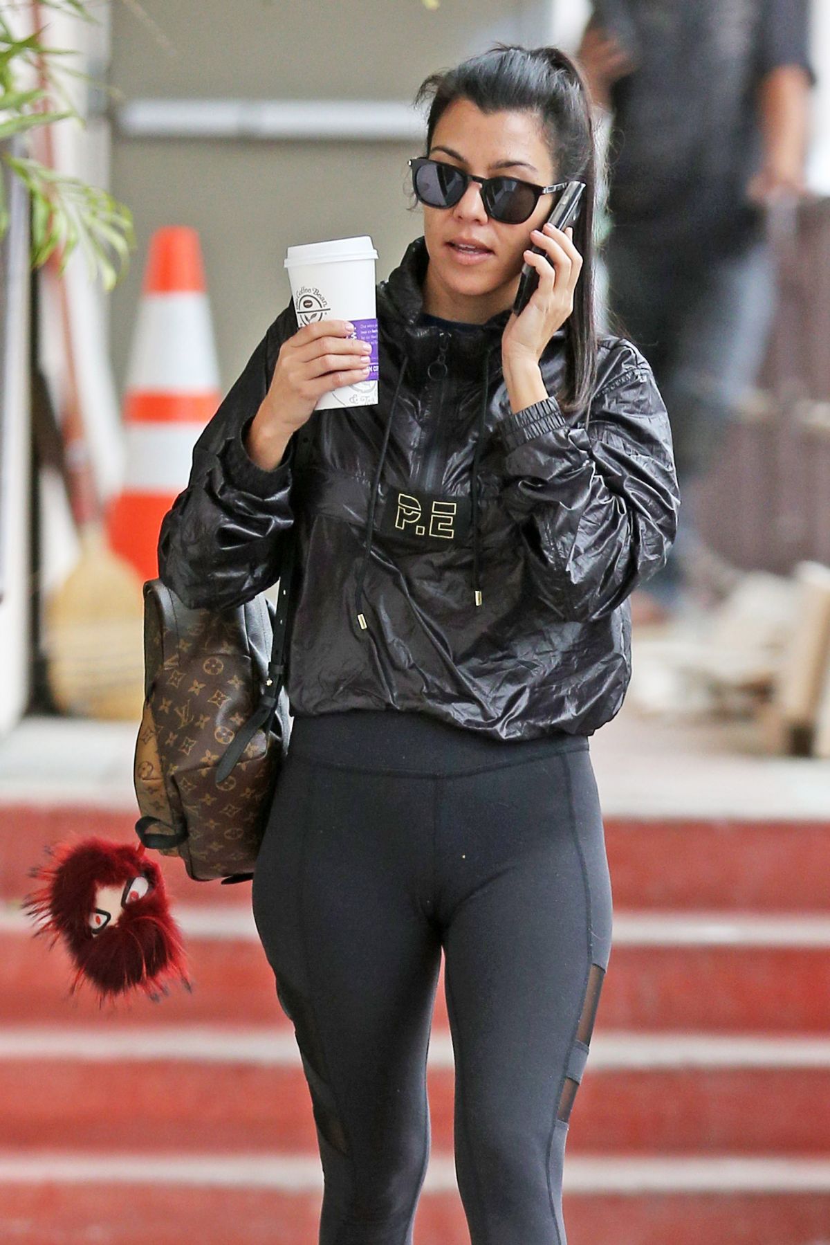 KOURTNEY KARDASHIAN in Tights Leaves a Gym in Calabasas 02/10/2017 KOURTNEY KARDASHIAN in Tights Leaves a Gym in Calabasas 02/10/2017