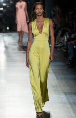 LAIS RIBEIRO at Cushnie et Ochs Fashion Show in New York 02/10/2017