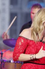 LAUREN ALANIA Performs at Good Morning America 01/31/2017