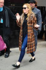 LESLIE MANN Arrives at Good Morning America in New York 01/31/2017