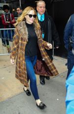 LESLIE MANN Arrives at Good Morning America in New York 01/31/2017