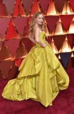 LESLIE MANN at 89th Annual Academy Awards in Hollywood 02/26/2017