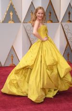 LESLIE MANN at 89th Annual Academy Awards in Hollywood 02/26/2017