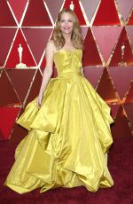LESLIE MANN at 89th Annual Academy Awards in Hollywood 02/26/2017