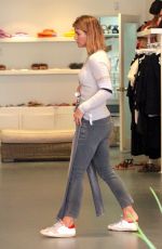 LORI LOUGHLIN Shopping in Beverly Hills 02/13/2017