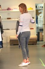 LORI LOUGHLIN Shopping in Beverly Hills 02/13/2017