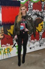 LYDIA HEARST at Tommyland Tommy Hilfiger Spring 2017 Fashion Show in Venice 02/08/2017