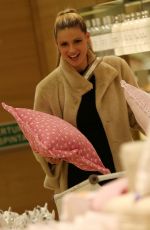 MICHELLE HUNZIKER Out Shopping in Milan 02/03/2017