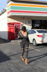 NADEEA VOLIANOVA Out and About in Calabasas 02/21/2017