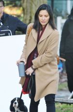 OLIVIA MUNN on the Set of 