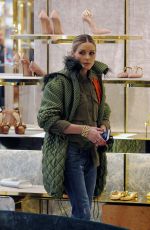 OLIVIA PALERMO Out Shopping in Milan 02/25/2017