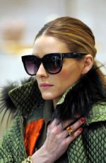 OLIVIA PALERMO Out Shopping in Milan 02/25/2017
