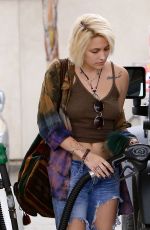PARIS JACKSON at a Gas Station in Los Angeles 02/05/2017