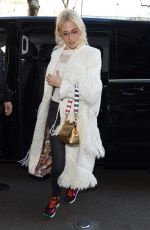 PIXIE LOTT Out and About in Milan 02/25/2017