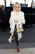 PIXIE LOTT Out and About in Milan 02/25/2017