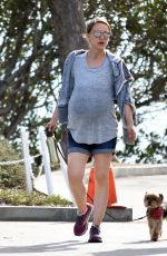 Pregnant NATALIE PORTMAN Out Hikinig in Los Feliz 02/15/2017